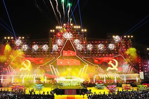Đêm nghệ thuật đặc biệt của tình hữu nghị Việt - Lào