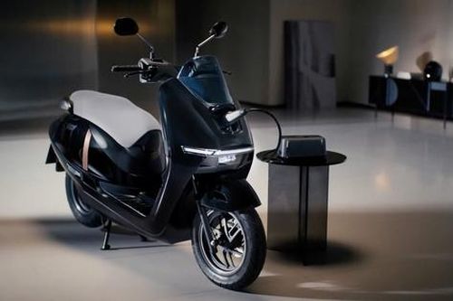 Honda ra mắt thêm 2 mẫu xe máy điện tại Việt Nam