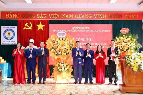Bộ Công Thương công bố quyết định sáp nhập 2 trường tại Thái Nguyên