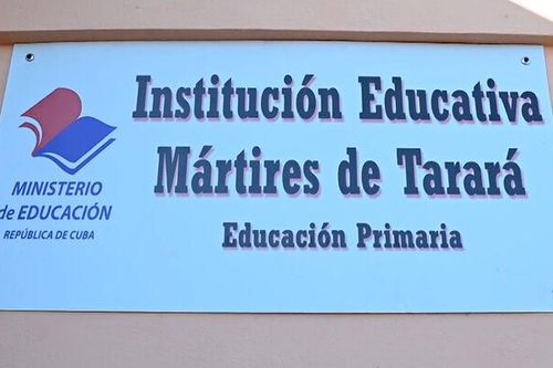 Khánh thành trường tiểu học tại làng Bến Tre, Cuba