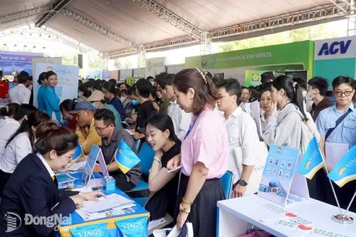Để giữ chân người lao động lâu dài