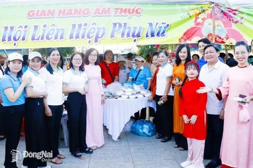Phường Bình Phước: Văn nghệ - ẩm thực gây quỹ 'Xuân đoàn kết - Tết yêu thương'