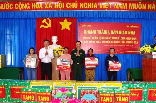 Bộ đội Biên phòng tỉnh Khánh Hòa bàn giao 4 căn nhà trong 'Chiến dịch Quang Trung'