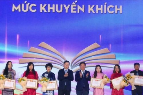 Cuối năm để lại niềm vui