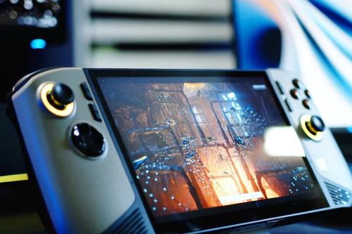 Intel Core G3 lộ diện: Chip chuyên dụng cho máy handheld với GPU Xe2 mạnh mẽ