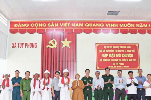 Bộ đội Lâm Đồng củng cố vững chắc thế trận lòng dân