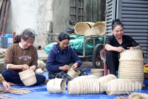Hội phụ nữ xã Nghĩa Lâm đồng hành cùng hội viên phát triển kinh tế