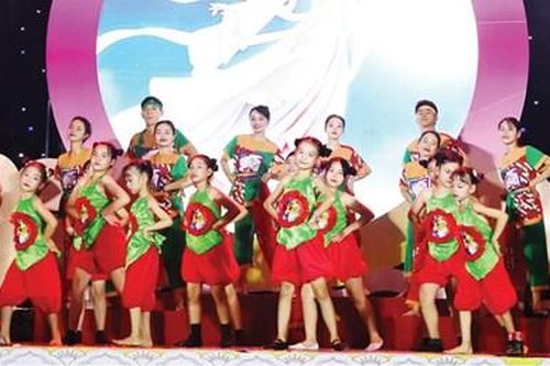 Những vũ điệu bền bỉ