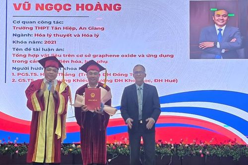 Trường Đại học Khoa học, Đại học Huế: Trao bằng cho 8 tân tiến sĩ và 175 tân thạc sĩ