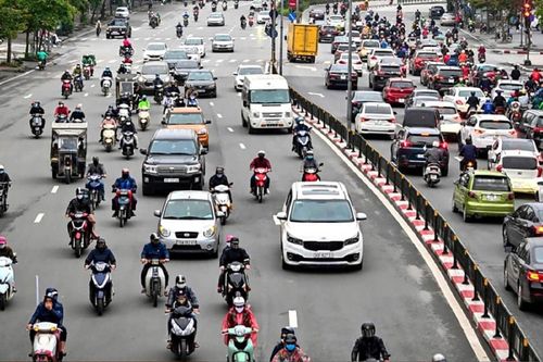 Từ 1/1/2026: Những trường hợp ô tô được miễn phí sử dụng đường bộ