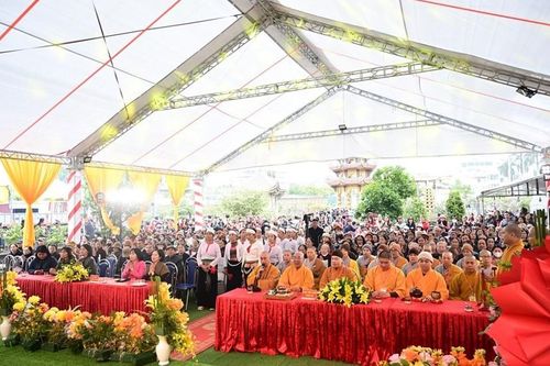 Hải Phòng: Lễ rót đồng đúc đại hồng chung và khánh đồng tại chùa Kim Cương