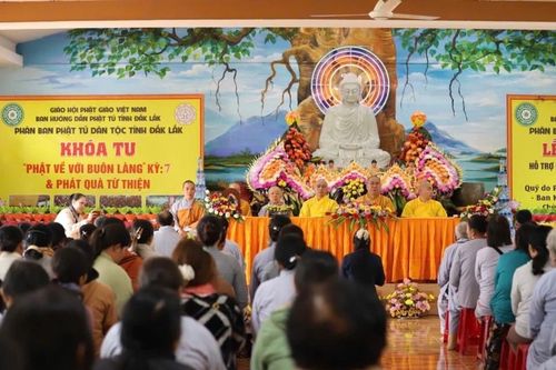 Đắk Lắk: Phân ban Phật tử Dân tộc tỉnh tổ chức Khóa tu Phật về buôn làng tại chùa Phước Quang