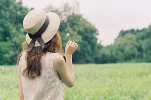 An nhiên sống thuận lẽ đời