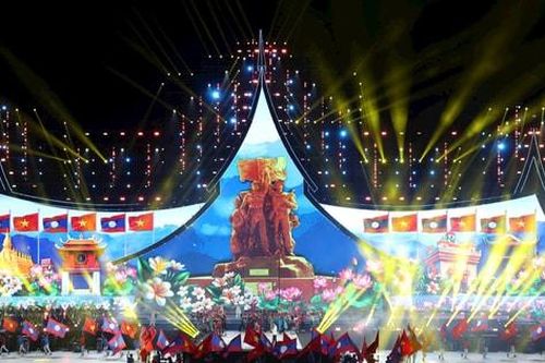 Chương trình nghệ thuật đặc biệt gắn kết tình hữu nghị Việt - Lào