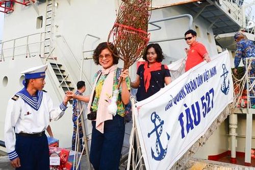 Mùa xuân đến với đảo tiền tiêu Thổ Chu