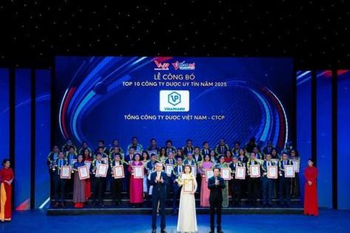 Vinapharm tiếp tục khẳng định vị thế trong top 10 Công ty uy tín ngành Dược - Thiết bị y tế và Chăm sóc sức khỏe năm 2025