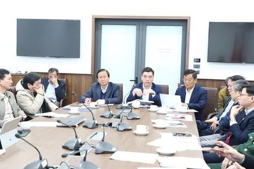 Hơn 40 chuyên gia đầu ngành họp thẩm định đảm bảo công tác y tế phục vụ Đại hội Đảng lần thứ XIV