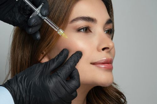 Ngày càng nhiều dân văn phòng Mỹ công khai phẫu thuật thẩm mỹ
