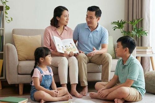 Cha mẹ nên dạy con về giới tính từ độ tuổi nào?