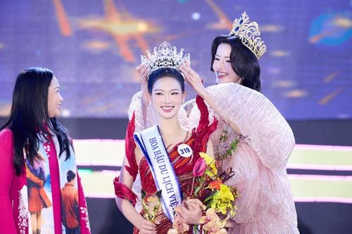 Hoa hậu Du lịch Việt Nam 2026 Nguyễn Phương Linh: Vẻ đẹp tri thức của người trẻ yêu văn hóa Việt