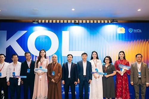 Từ 'đỉnh sóng KOL' đến Luật Quảng cáo sửa đổi
