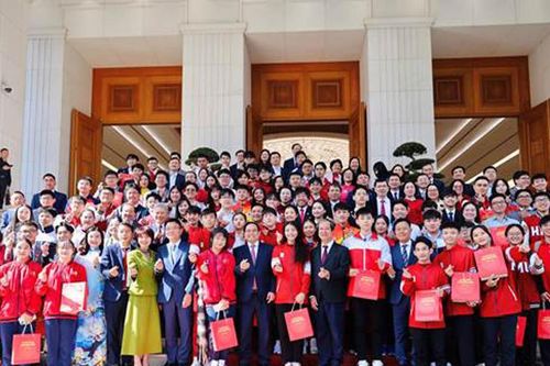 Những 'Chiến binh Sao Vàng' viết tiếp niềm tự hào trí tuệ Việt