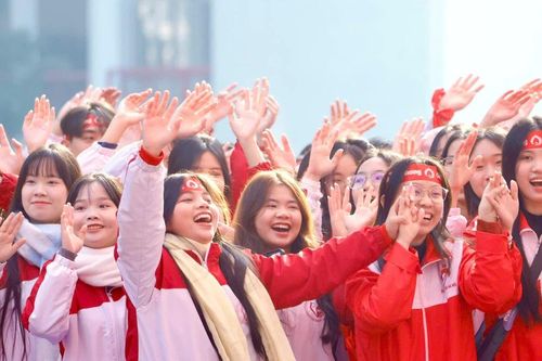 Những khoảnh khắc ấn tượng tại Chủ Nhật Đỏ lần thứ 18