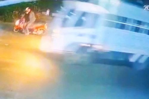 Công an truy tìm xe tải cán tử vong cụ ông rồi bỏ chạy ở Lâm Đồng
