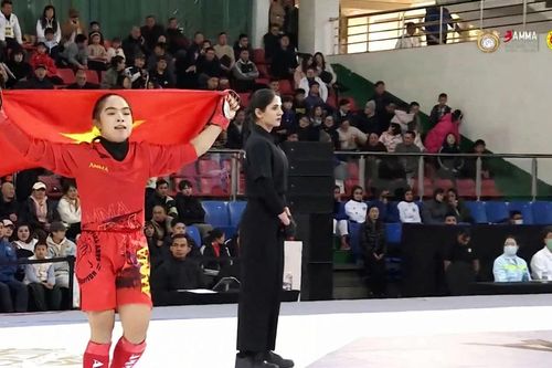 Từ lớp học vùng cao đến sàn đấu MMA: 'Cô giáo mầm non' Lò Thị Phung hạ đối thủ sau 51 giây, giành HCV châu Á