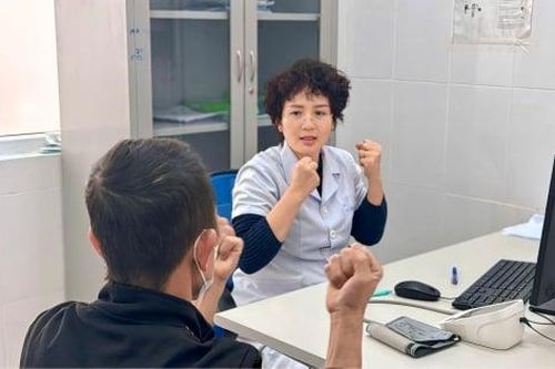 Co giật tưởng ngất, người đàn ông 50 tuổi suýt tử vong vì tụ máu não