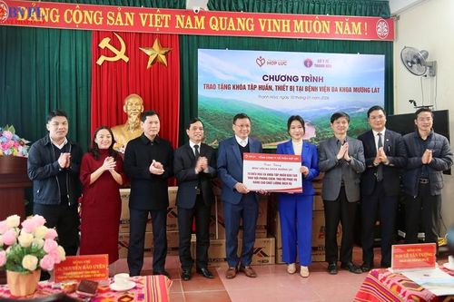 Nối dài yêu thương đến tận 'cổng trời'