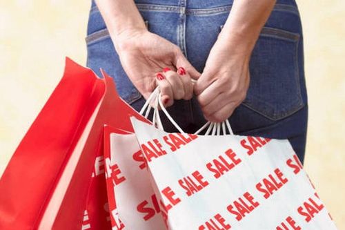 Càng tiết kiệm càng nghèo: 7 sai lầm nhiều người đang mắc phải