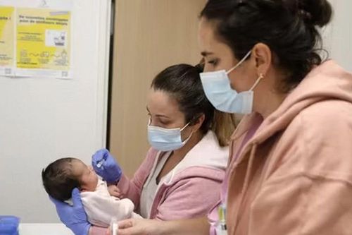 Pháp đối mặt nguy cơ tăng trưởng dân số âm lần đầu kể từ sau Thế chiến II