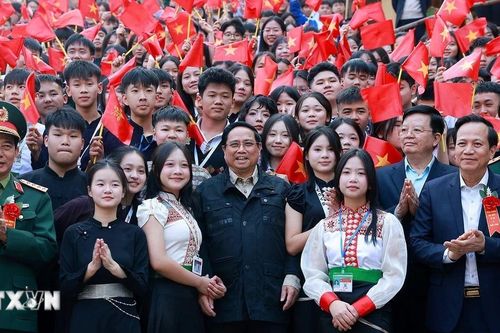 Thủ tướng dự Lễ khởi công Dự án đầu tư cơ sở vật chất cho trường phổ thông vùng cao Việt Bắc