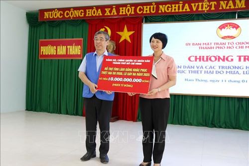 Trao hơn 10 tỷ đồng hỗ trợ Lâm Đồng khắc phục thiệt hại do thiên tai