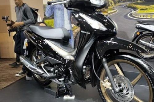 Honda Wave 110 Thái thế hệ mới trình làng: Tích hợp CBS, vẫn 'ăn xăng như ngửi'