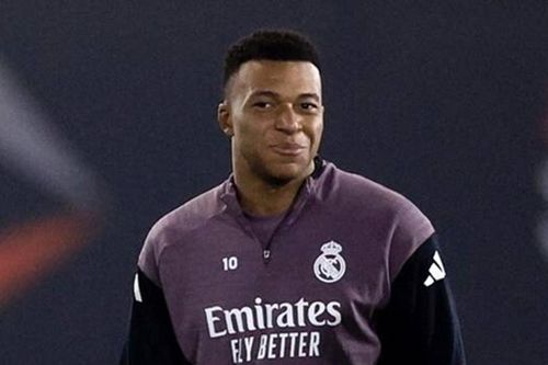 Real Madrid và bài toán Mbappe trước El Clasico: Đừng để hào quang đánh lừa