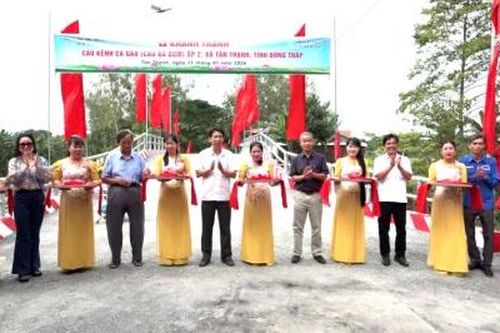 Tân Thạnh: Khánh thành cầu kênh Cả Gáo chào mừng Đại hội Đảng toàn quốc lần thứ XIV
