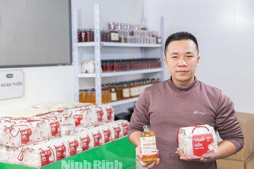 Chàng trai khởi nghiệp từ giấm chua, muối mặn