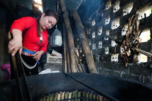Dẻo thơm cơm lam Mường Động