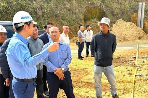 Cục trưởng Đường bộ: Làm việc xuyên lễ, Tết để hoàn thành dự án QL28B