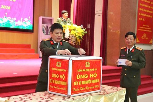 Công an Nghệ An phát động phong trào chung tay 'Tết vì người nghèo - Không để ai bị bỏ lại phía sau'