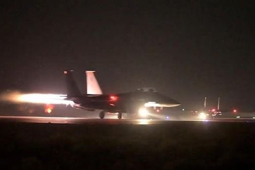 Mỹ không kích dữ dội các mục tiêu trên khắp Syria