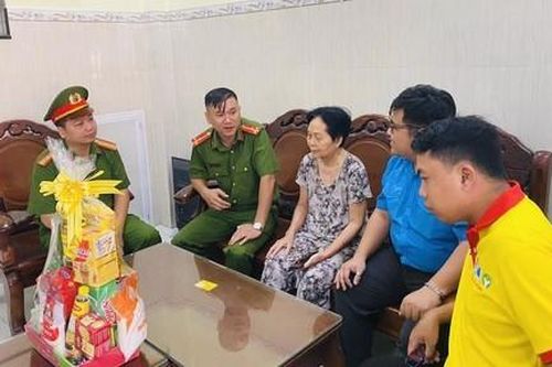 Tuổi trẻ CAP Đông Hưng Thuận hưởng ứng phong trào thi đua 'Ba nhất': Đâu cần thanh niên có, đâu khó có thanh niên