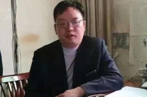 Thần đồng từng đỗ đại học hàng đầu với điểm tuyệt đối trải lòng về quyết định làm bảo vệ với mức lương 7 triệu đồng