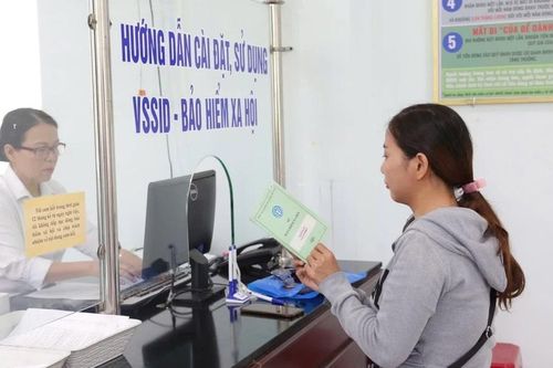 Nở rộ chiêu trò lừa đảo nhận quà Tết, trợ cấp xã hội dịp cuối năm