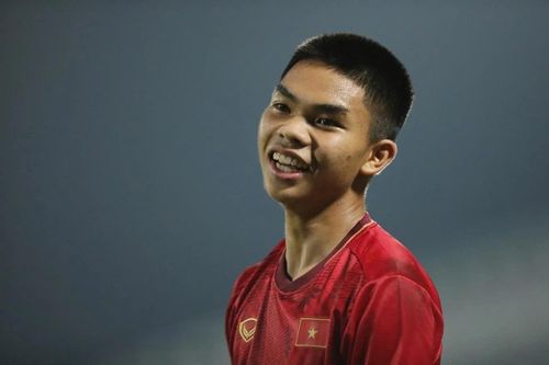 Ngày đặc biệt của cầu thủ trẻ nhất U23 Việt Nam