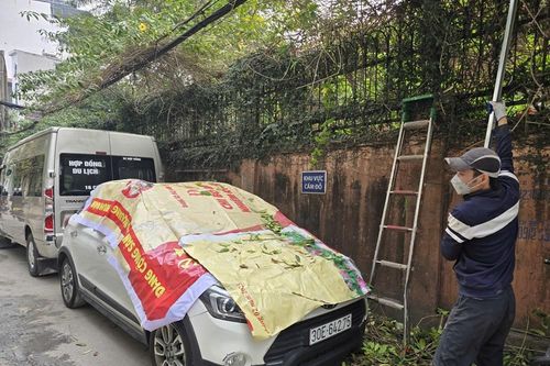 Ngõ 294 Kim Mã - 'điểm nóng' lấn chiếm ngõ làm nơi đỗ xe