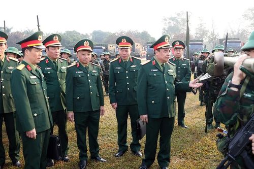 Kiểm tra công tác sẵn sàng chiến đấu bảo vệ Đại hội Đảng XIV tại Trung đoàn 148