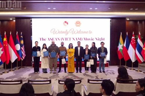 Sự kiện 'Đêm phim Việt Nam' thu hút đông đảo công chúng Trung Quốc và quốc tế